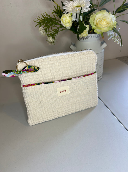Natural Muse E-reader sleeve